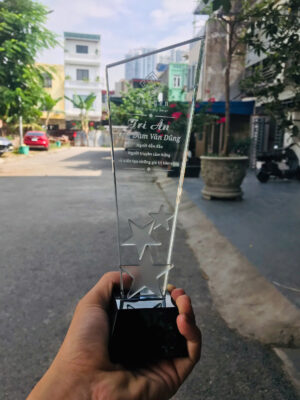 In kỷ niệm chương pha lê tại Hải Phòng